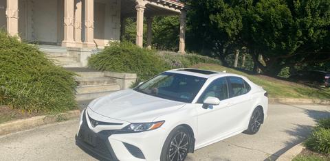 Toyota Camry 2018
