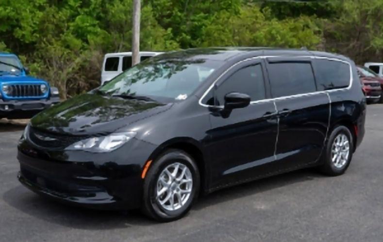 Chrysler Voyager 2022 in Myrtle Beach, SC