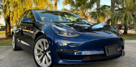 Tesla Model 3 2022