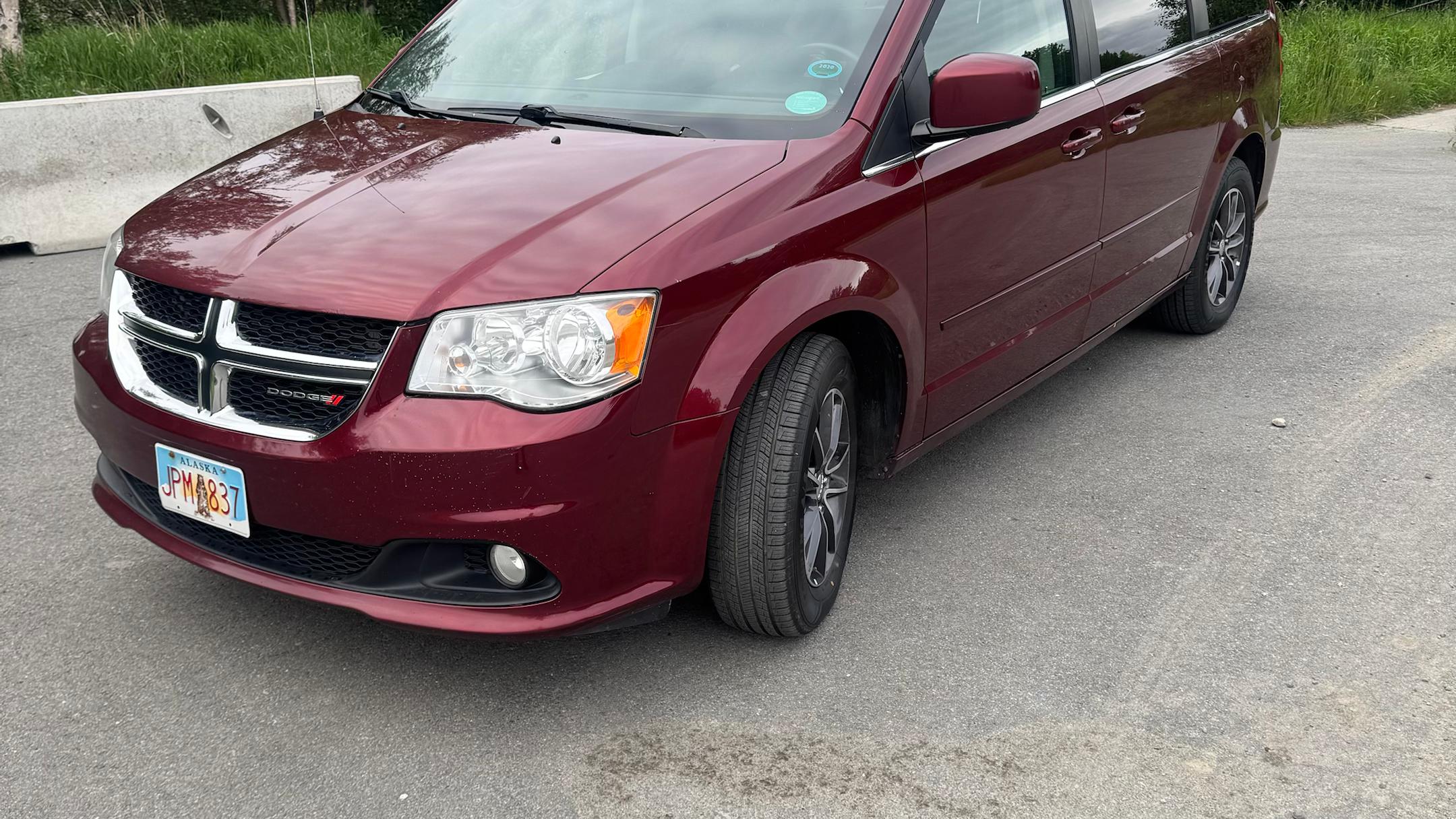 Dodge Grand Caravan 2017 in Anchorage, AK