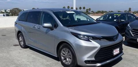 Toyota Sienna 2025