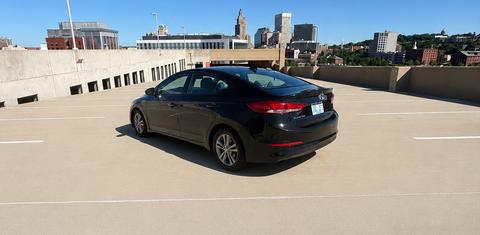 Hyundai Elantra 2018