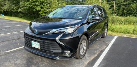 Toyota Sienna 2025
