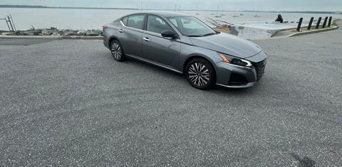 Nissan Altima 2024
