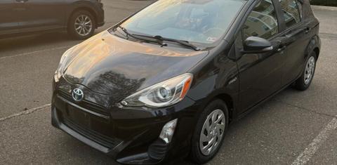 Toyota Prius c 2016