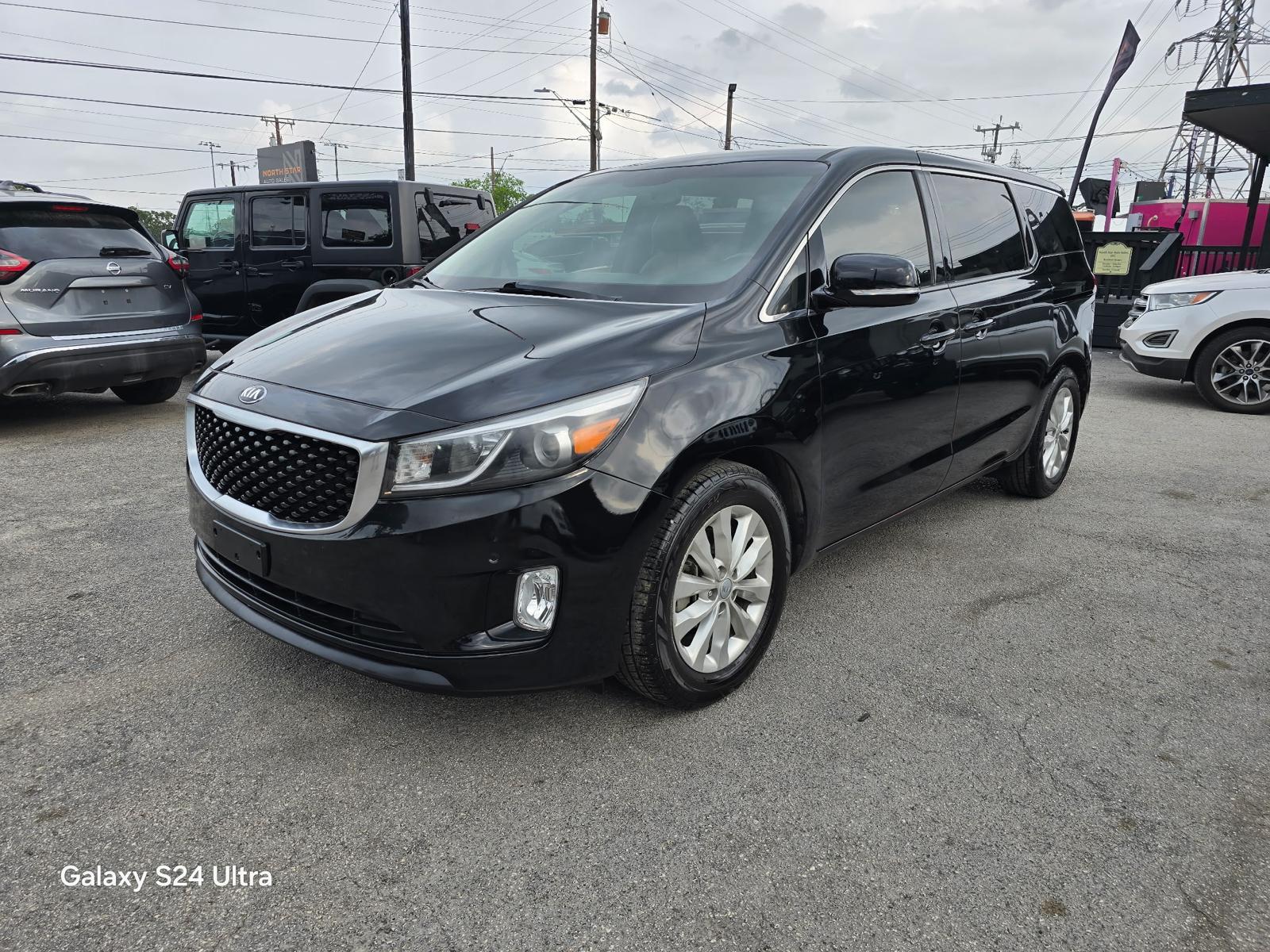 Kia Sedona 2017 in Houston, TX