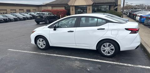 Nissan Versa 2025