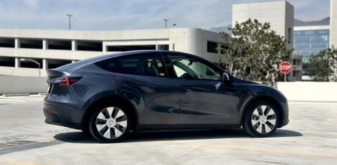 Tesla Model Y 2020