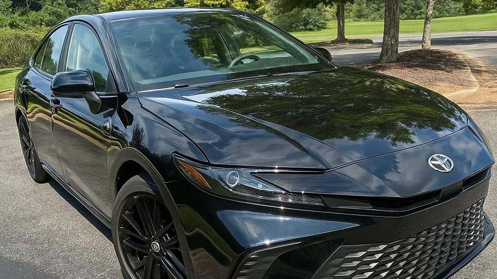 Toyota Camry Hybrid 2025 in Marietta, GA