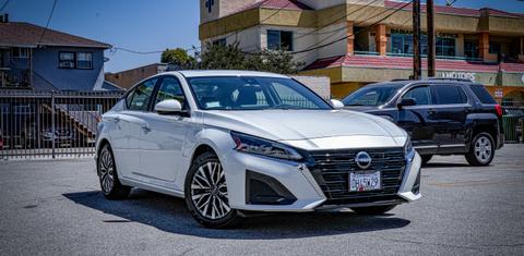 Nissan Altima 2024