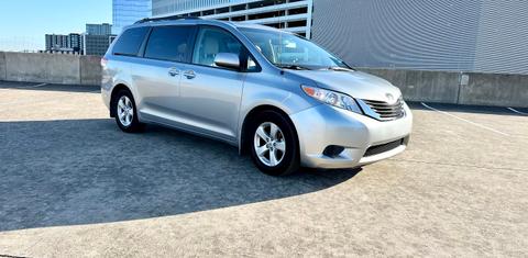 Toyota Sienna 2013