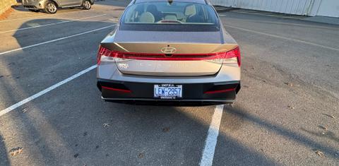 Hyundai Elantra 2025