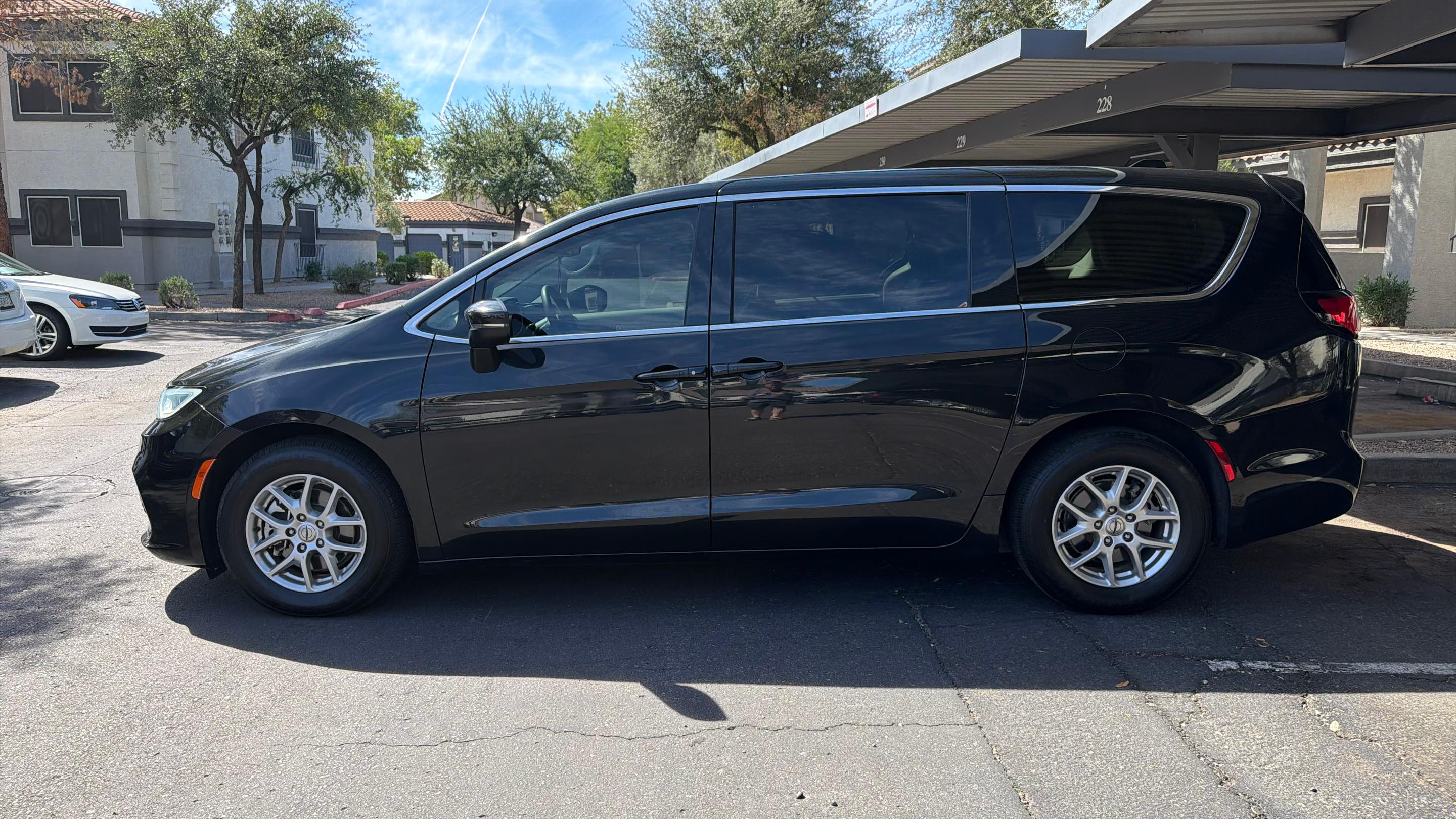 Chrysler Pacifica 2023 in Chandler, AZ