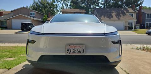 Tesla Model Y 2026