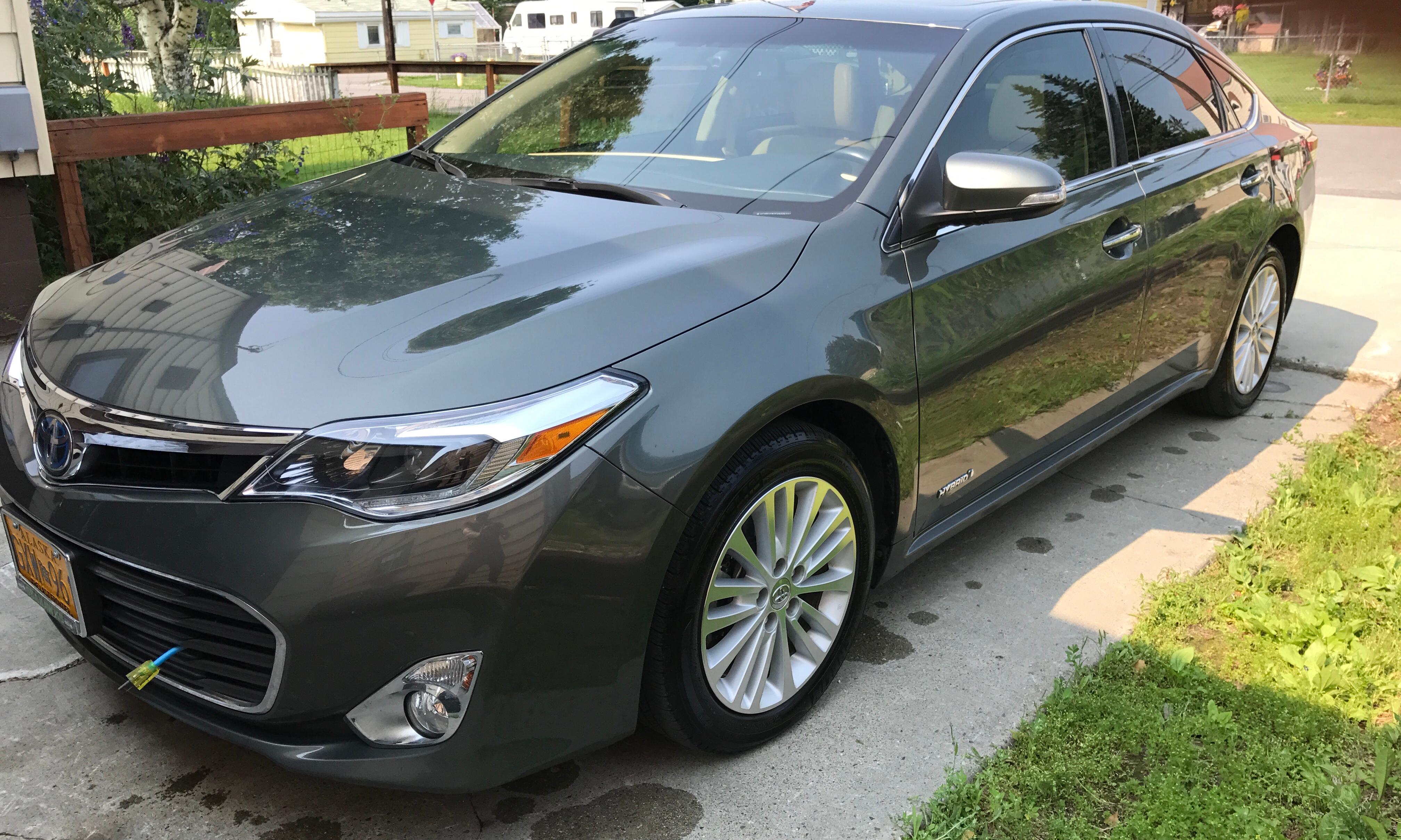 Toyota Avalon Hybrid 2014 in Fairbanks, AK