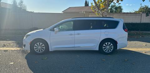 Chrysler Pacifica 2017