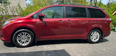 Toyota Sienna 2017