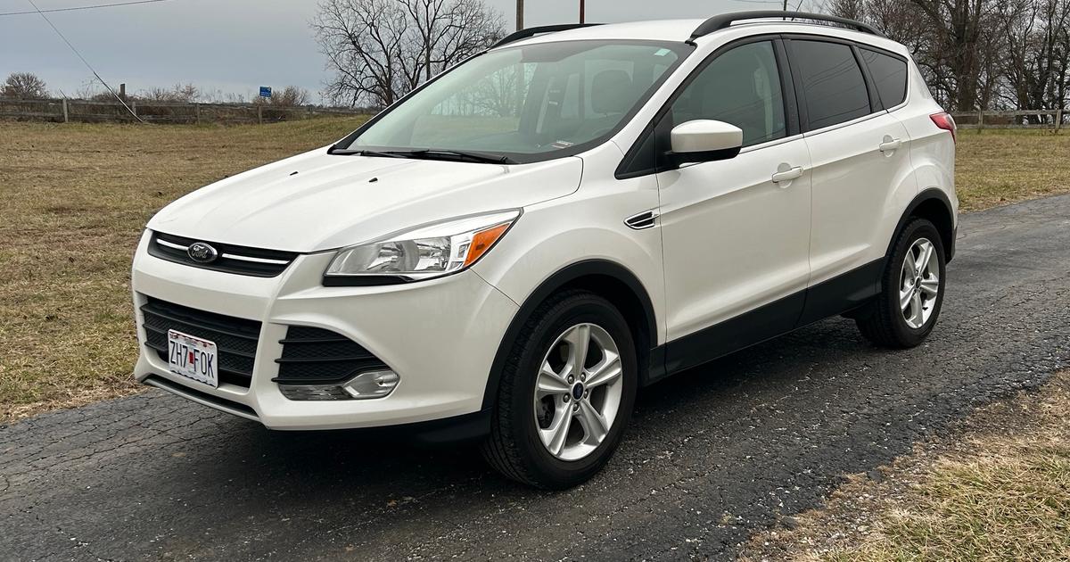 Ford Escape 2015 rental in Springfield, MO by Alex I. Turo