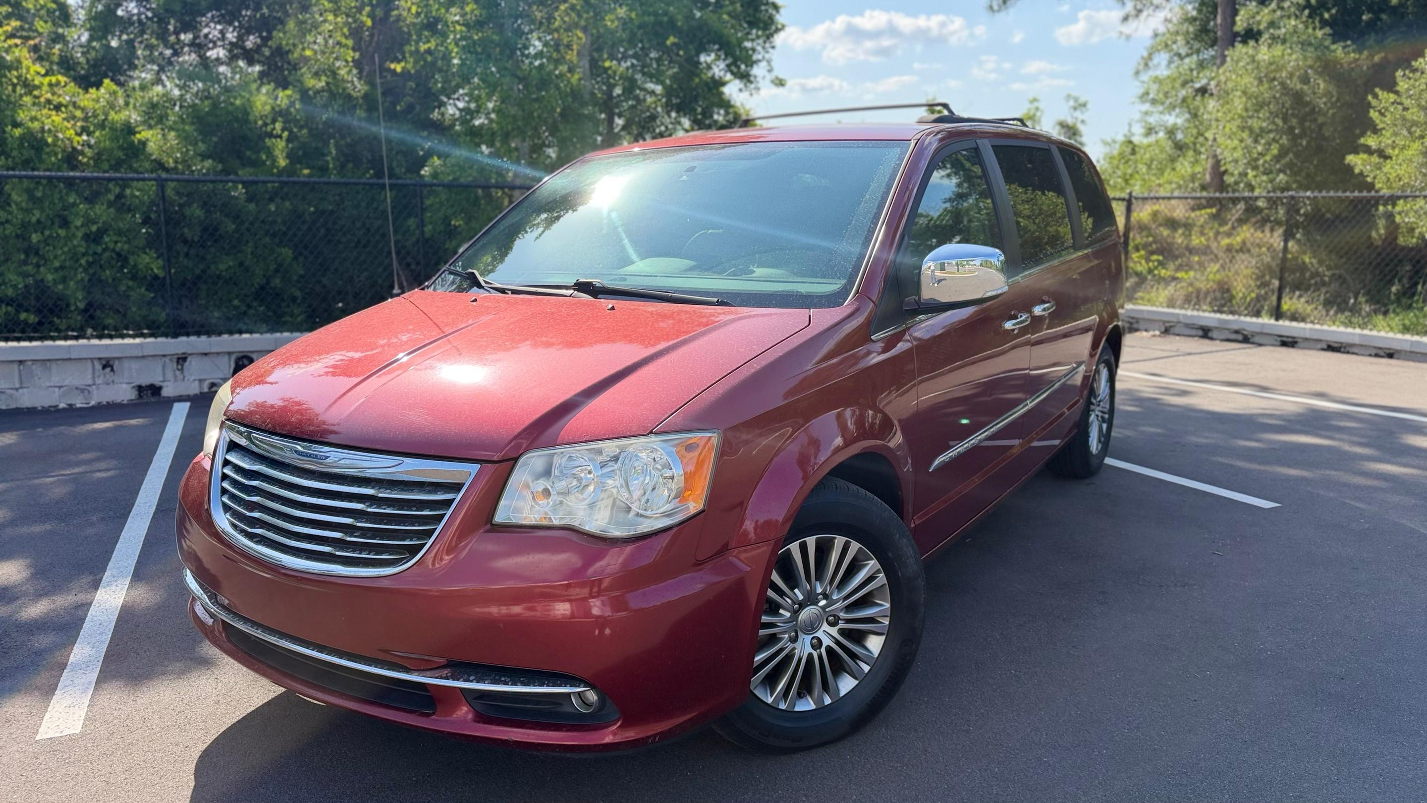 Chrysler Town & Country 2014 in 
