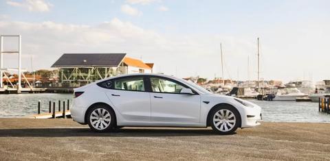 Tesla MODEL 3 2021