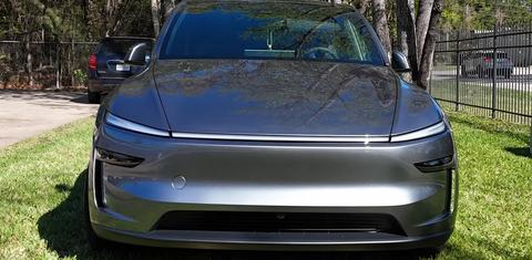Tesla Model Y 2026