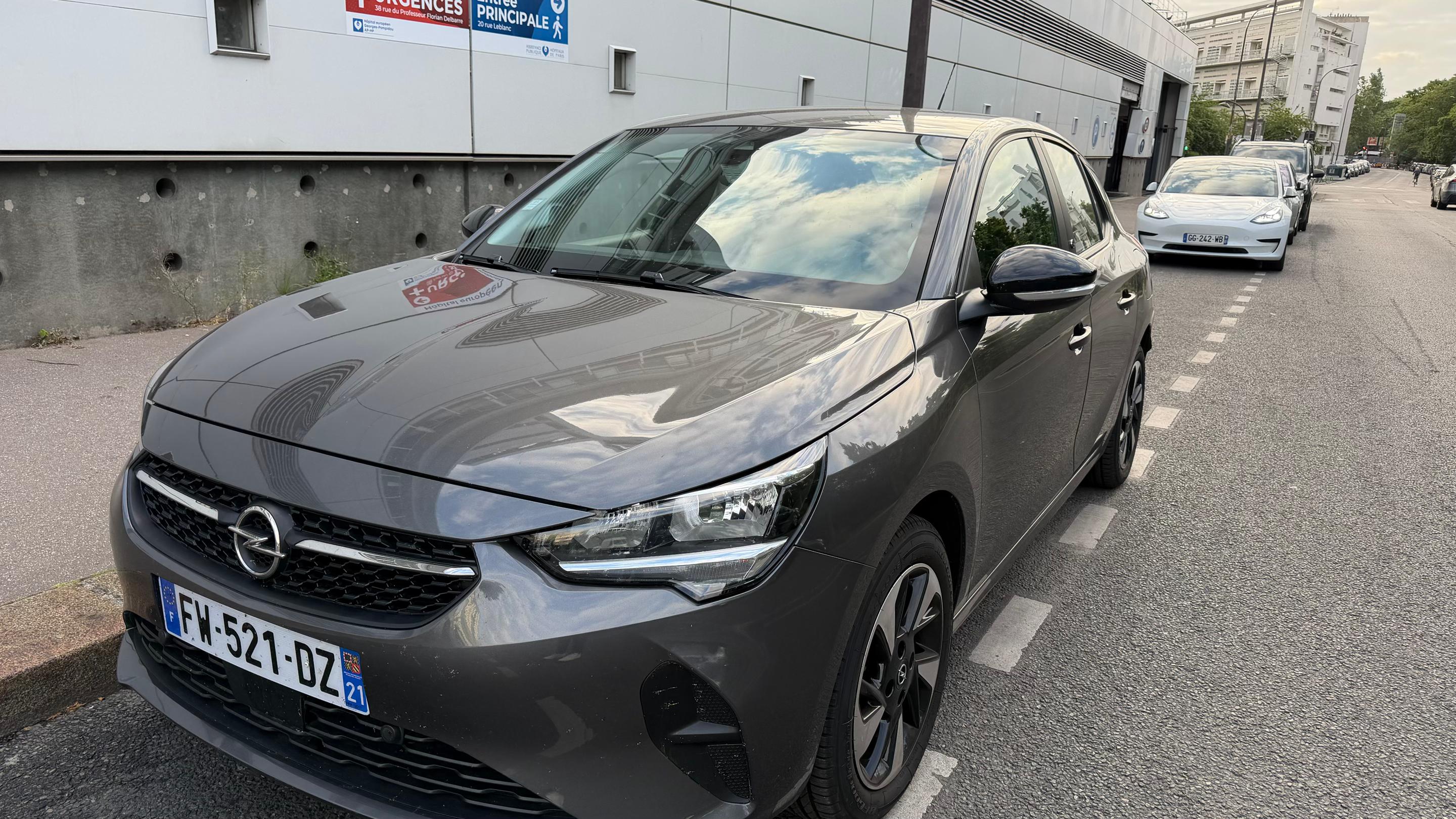 Opel CORSA 2020 à Paris