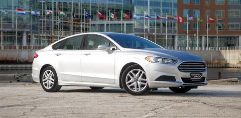 Ford Fusion Hybrid 2015