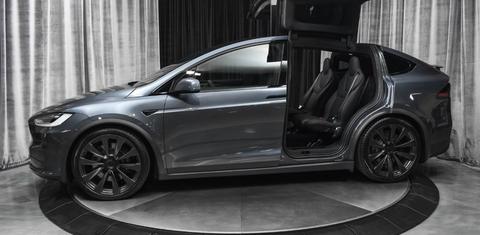 Tesla Model X 2022