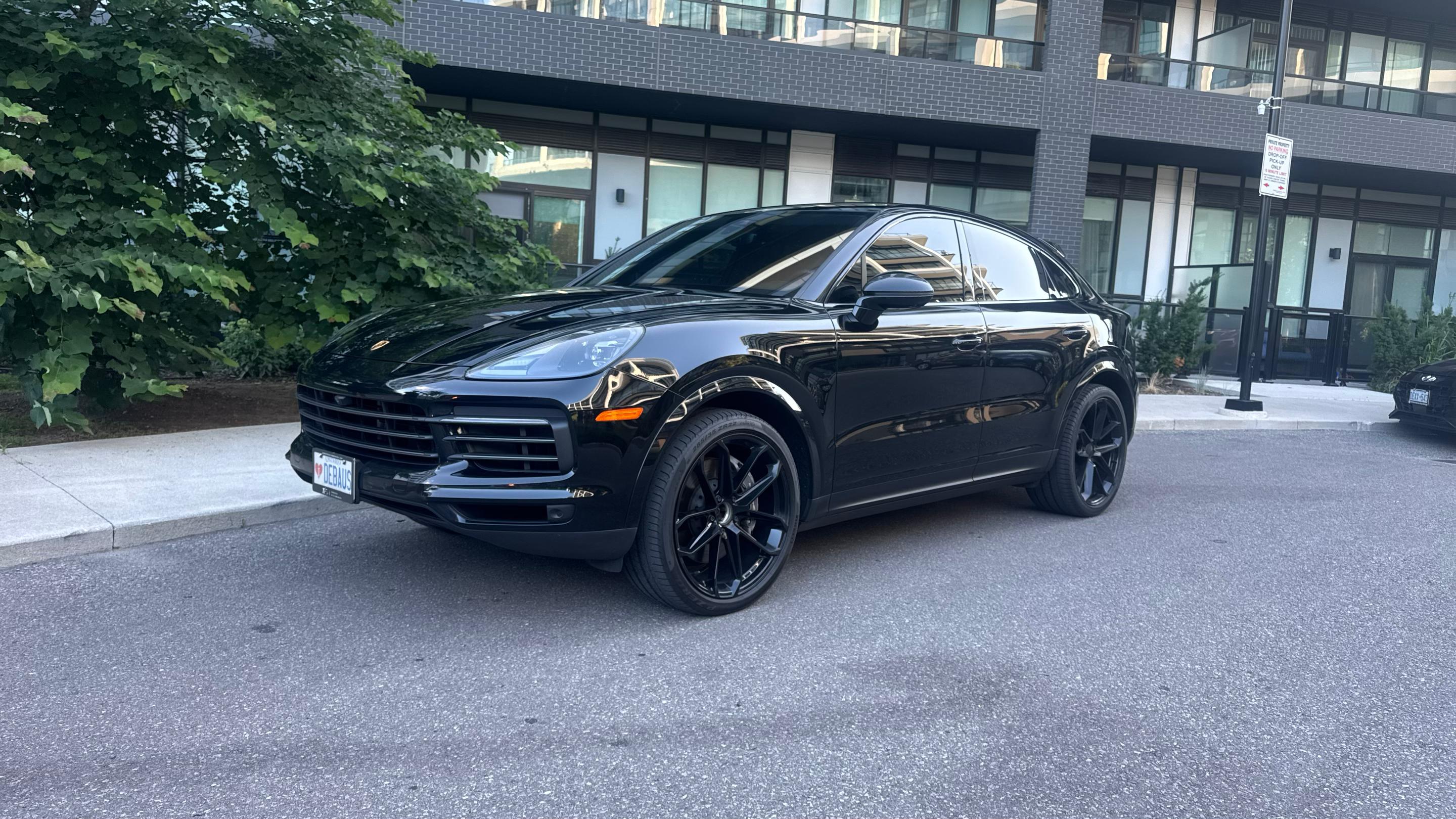 Porsche Cayenne 2023 in Toronto, ON