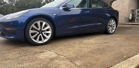 Tesla Model 3 2020