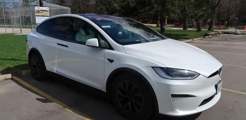 Tesla Model X 2025