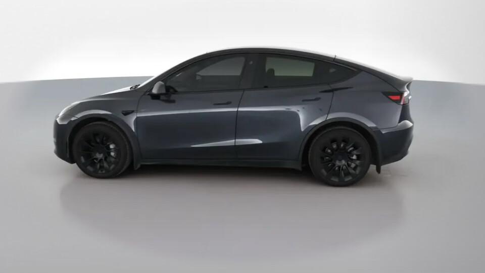 Tesla Model Y 2025 in Skokie, IL