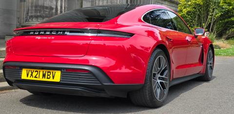 Porsche Taycan 2021
