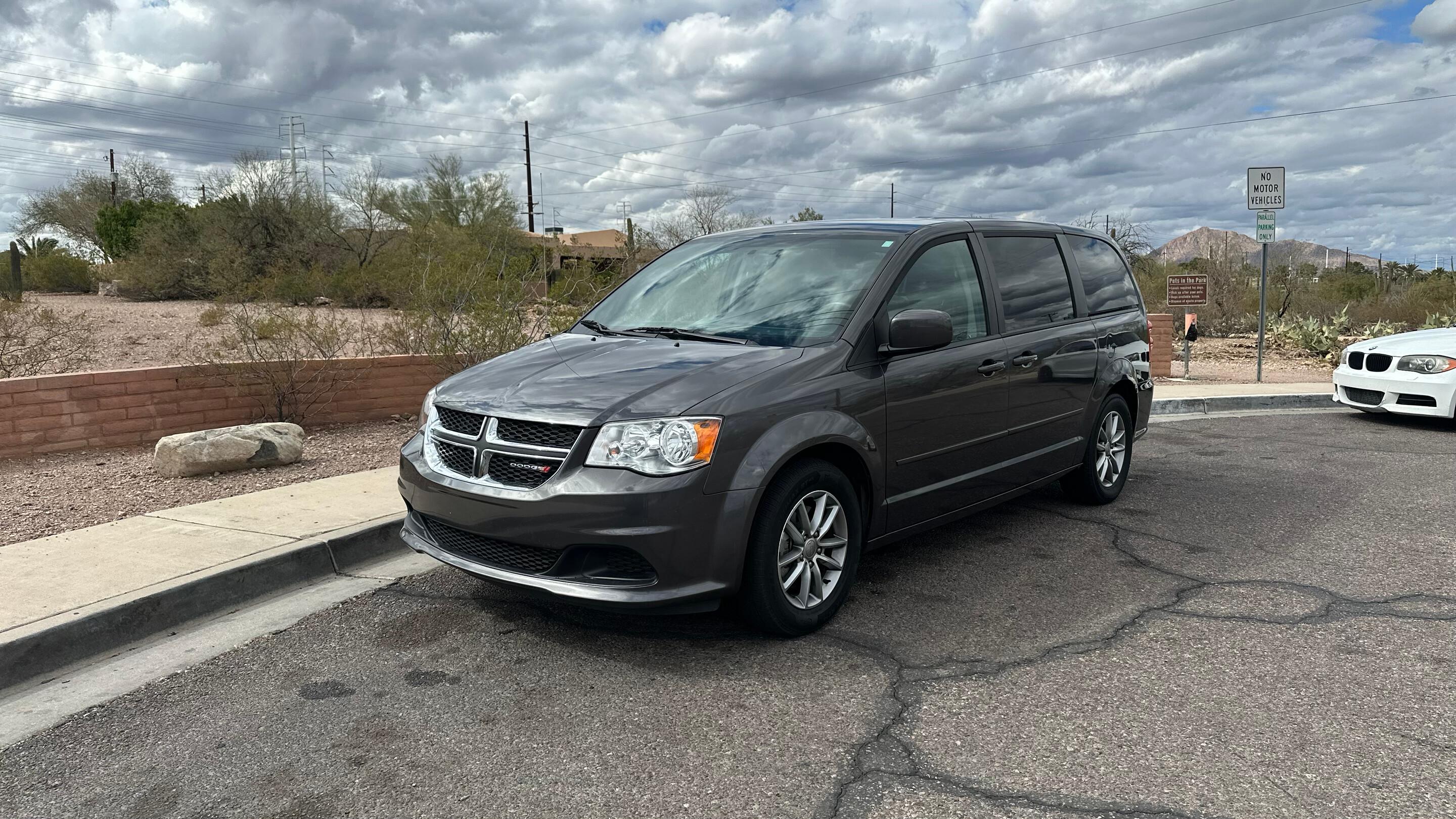 Dodge Grand Caravan 2016 in 