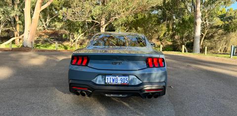 Ford MUSTANG 2025