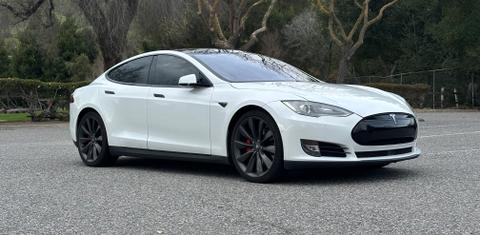Tesla Model S 2016