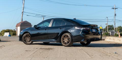 Toyota Camry Hybrid 2024