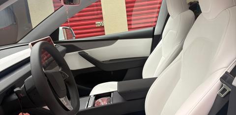Tesla Model Y 2026