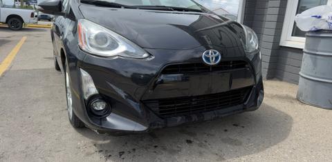 Toyota Prius c 2016