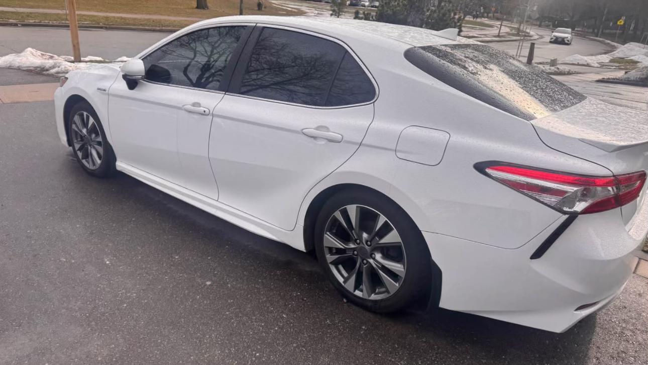 Toyota Camry Hybrid 2020 à 