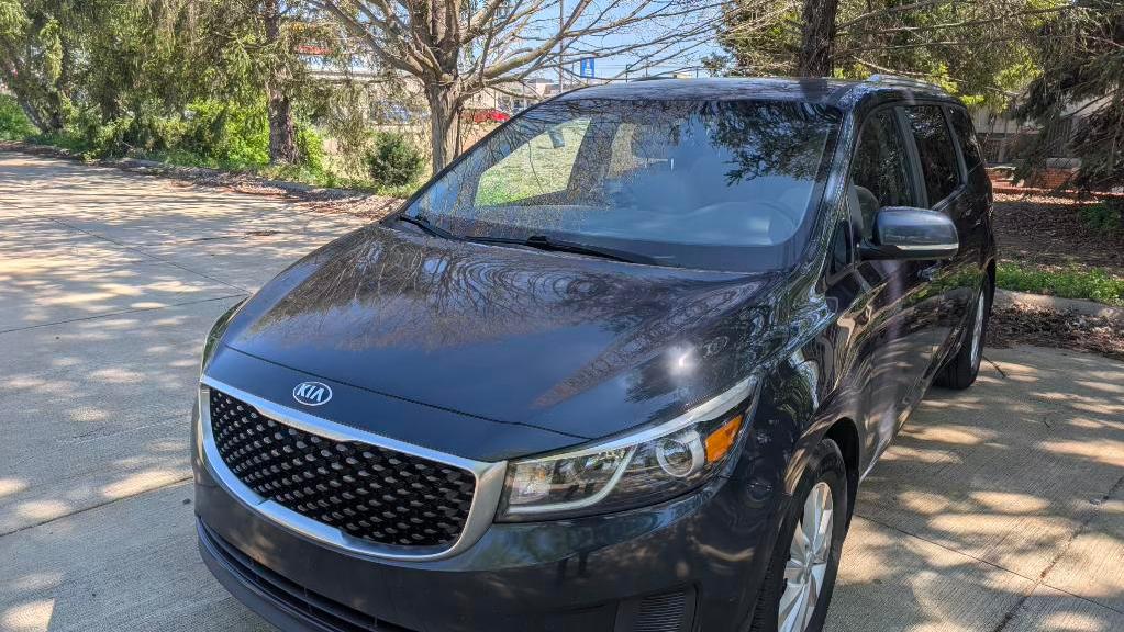 Kia Sedona 2016 in Lafayette, IN