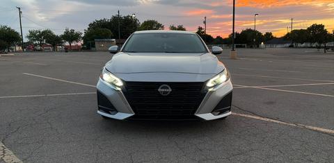 Nissan Altima 2023