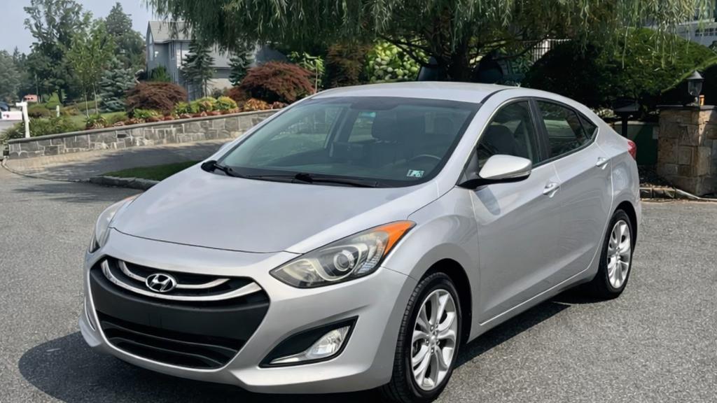 Hyundai Elantra GT 2015 in Bronx, NY
