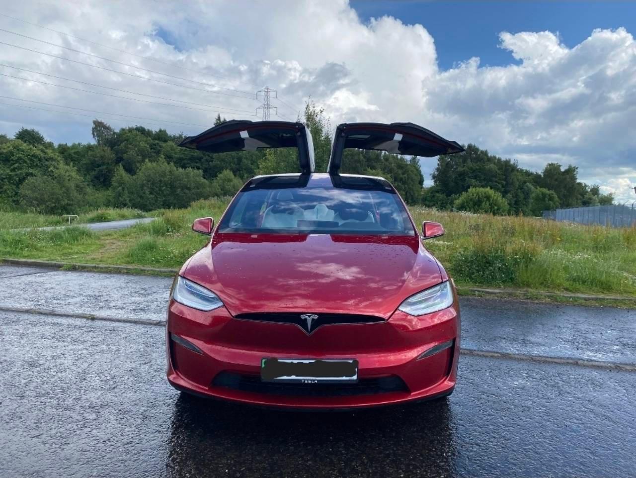 Tesla Model X 2023 à Glasgow