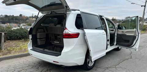 Toyota Sienna 2017