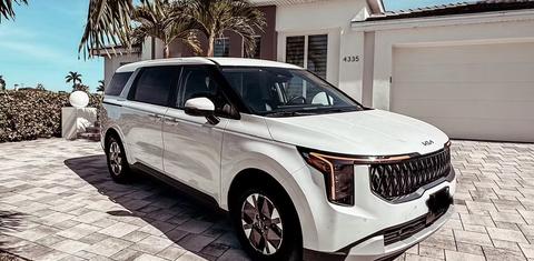 Kia Carnival Hybrid 2025