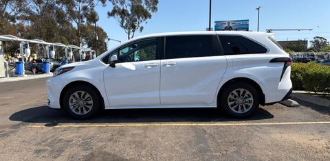 Toyota Sienna 2026