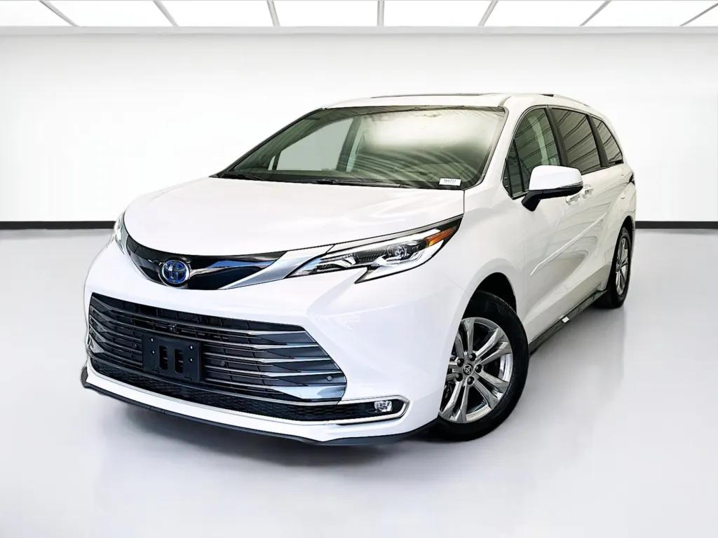 Toyota Sienna 2024 in Houston, TX