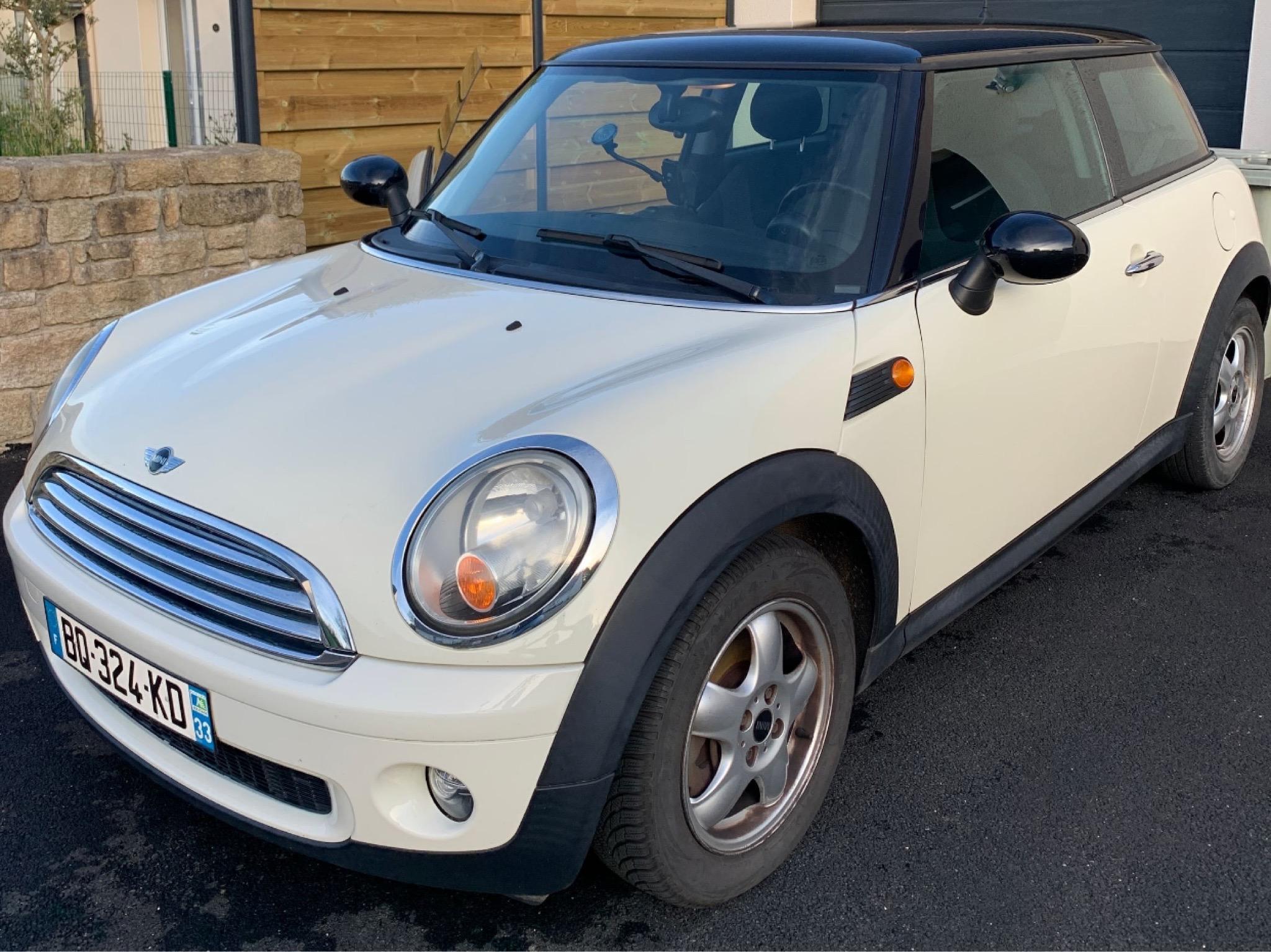 MINI HATCH 2008 à Quimper