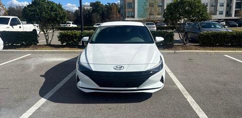 Hyundai Elantra 2023